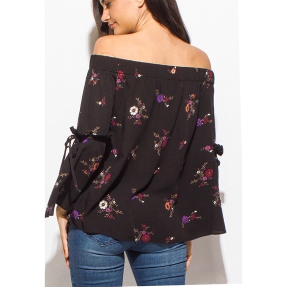 Last 1 Small! Floral Off the Shoulder Top - Picture 6 of 7